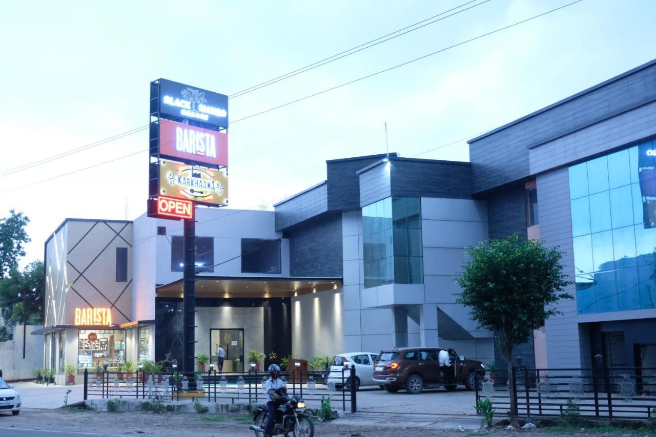 Black Mango Resort Kala Amb Экстерьер фото