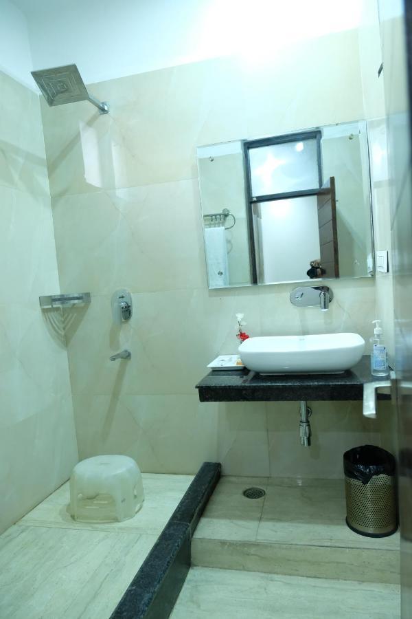 Black Mango Resort Kala Amb Экстерьер фото