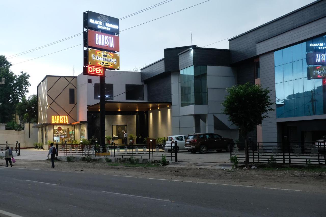 Black Mango Resort Kala Amb Экстерьер фото